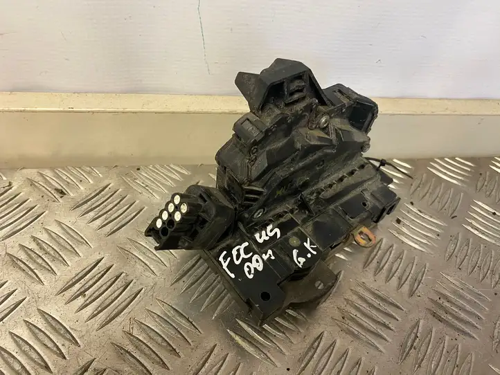 Ford Focus (1998 - 2004)   Замок задней двери