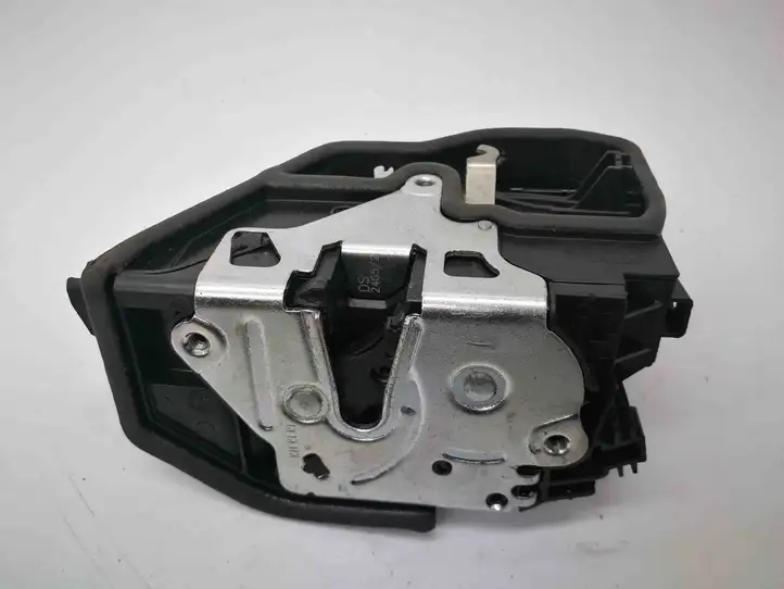 BMW 3 F30 F35 F31 (2012 - 2018) 7202145 Замок ручки двери — фото 2