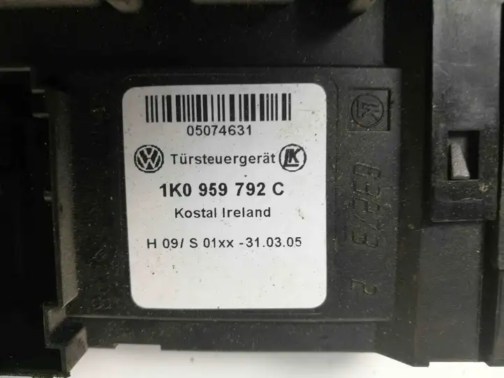 Volkswagen Touran I (2003 - 2010) 1K0959792C Стеклоподъемник передней двери — фото 3