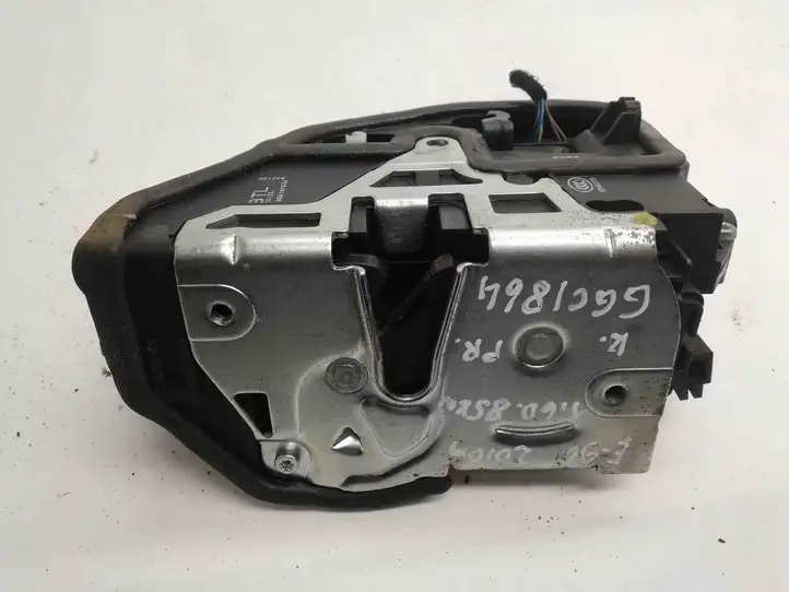BMW 3 E90 E91 (2005 - 2012) 7059973 Замок ручки двери — фото 1