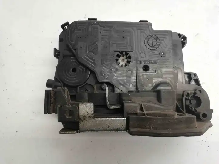 BMW 3 E90 E91 (2005 - 2012) 7059973 Замок ручки двери — фото 4