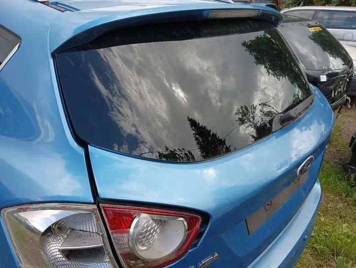 Ford Kuga I (2008 - 2012) Открывающееся стекло крышки багажника — фото 5