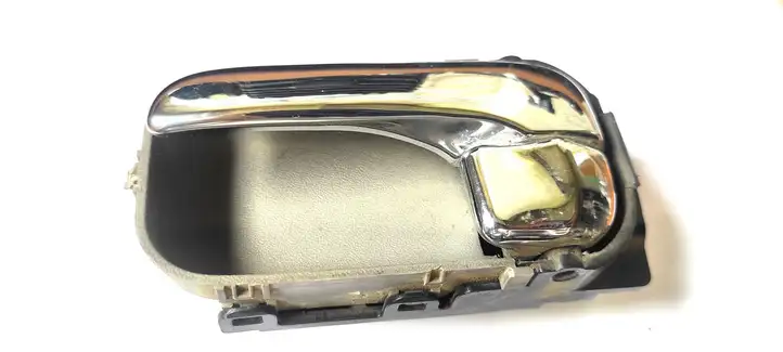 Nissan Almera Tino (2000 - 2003) Внутренняя ручка задней двери — фото 2