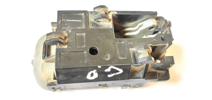 Nissan Almera Tino (2000 - 2003) Внутренняя ручка задней двери — фото 4