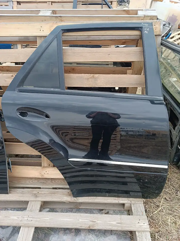 Mercedes-Benz ML W164 (2005 - 2011) Задняя дверь — фото 1