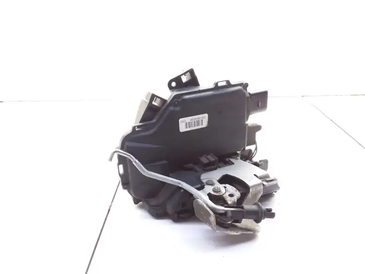 Audi A6 S6 C5 4B (2001 - 2004) 4B0839016G Замок задней двери — фото 1