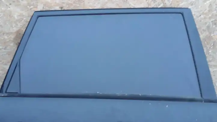 Toyota Avensis Verso (2001 - 2004) Задняя дверь — фото 2