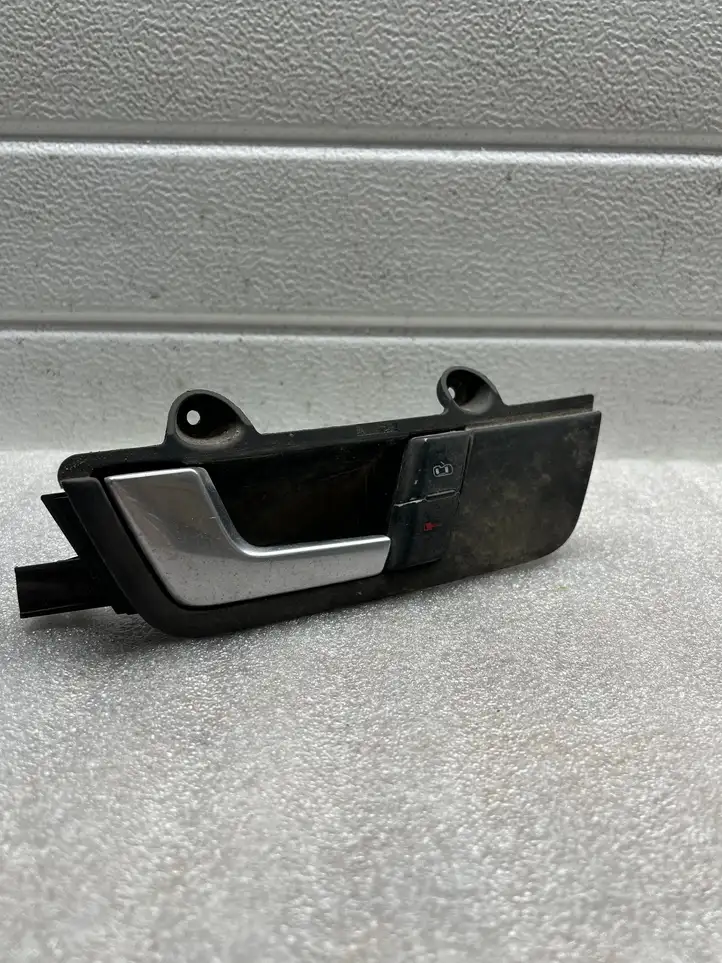 Audi A4 S4 B6 8E 8H (2000 - 2006) 8E01837019 Внутренняя ручка двери — фото 1