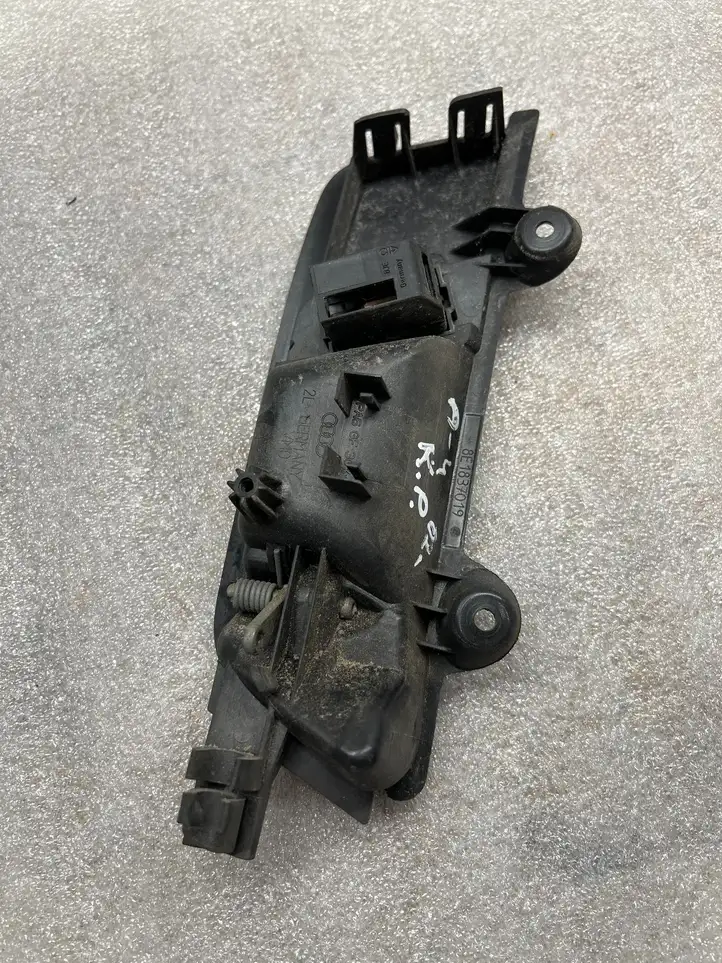 Audi A4 S4 B6 8E 8H (2000 - 2006) 8E01837019 Внутренняя ручка двери — фото 3
