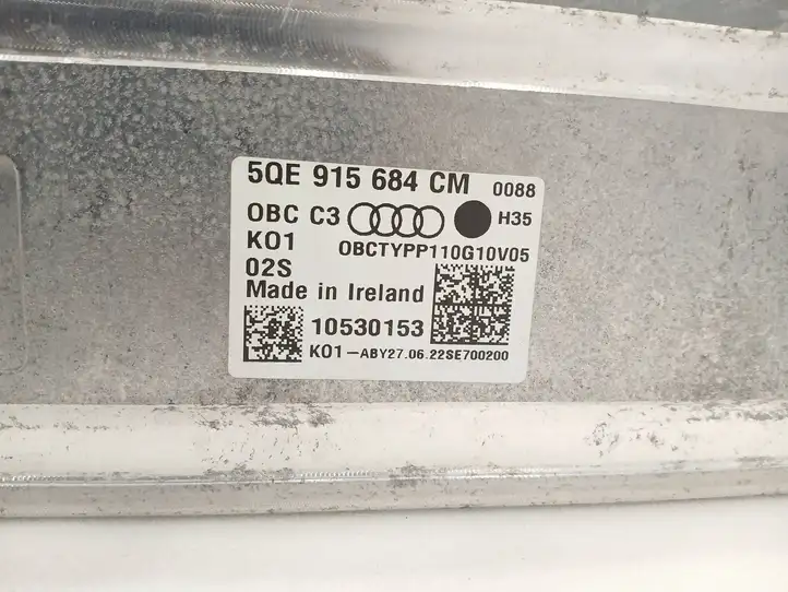 Audi e-tron (2018 - ) 5QE915684CM Преобразователь напряжения — фото 8