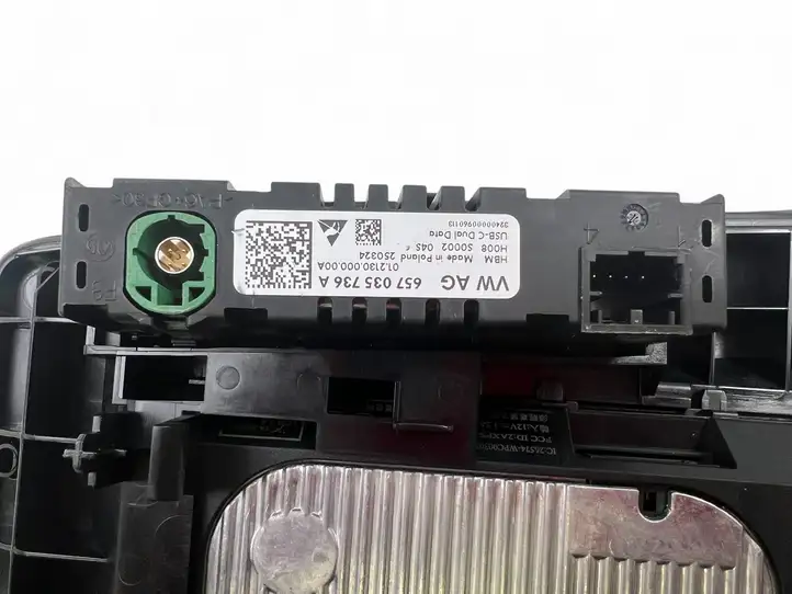 Skoda Octavia Mk4 (2019 - ) 657035736A USB модуль — фото 8