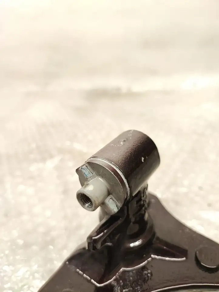 Mercedes-Benz E W238 (2017 - ) Верхняя петля передней двери — фото 3