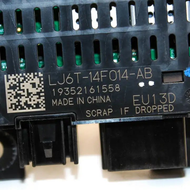 Ford Kuga III (2020 - ) LJ6T14F014AB USB модуль — фото 6