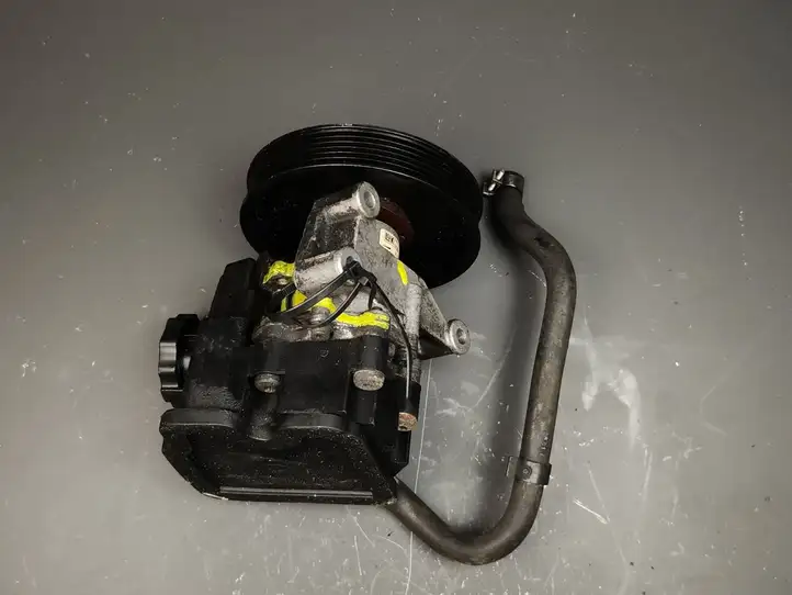 Mercedes-Benz Sprinter W901 W902 W903 W904 (1995 - 2007) 0024667501 Насос ГУР — фото 5