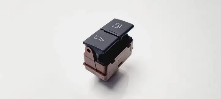 Audi A4 S4 B7 8E 8H (2004 - 2009) 4F0959833 Кнопка закрытия крышки багажника — фото 1