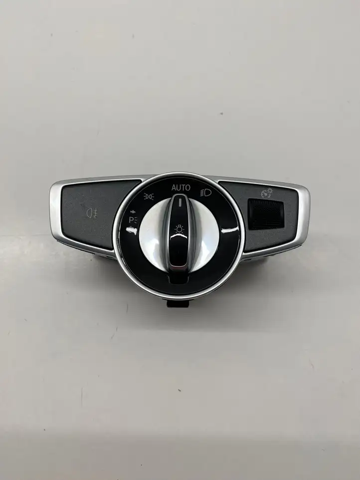 Mercedes-Benz E W213 (2016 - ) a2229055508 Включатель фонарей — фото 1