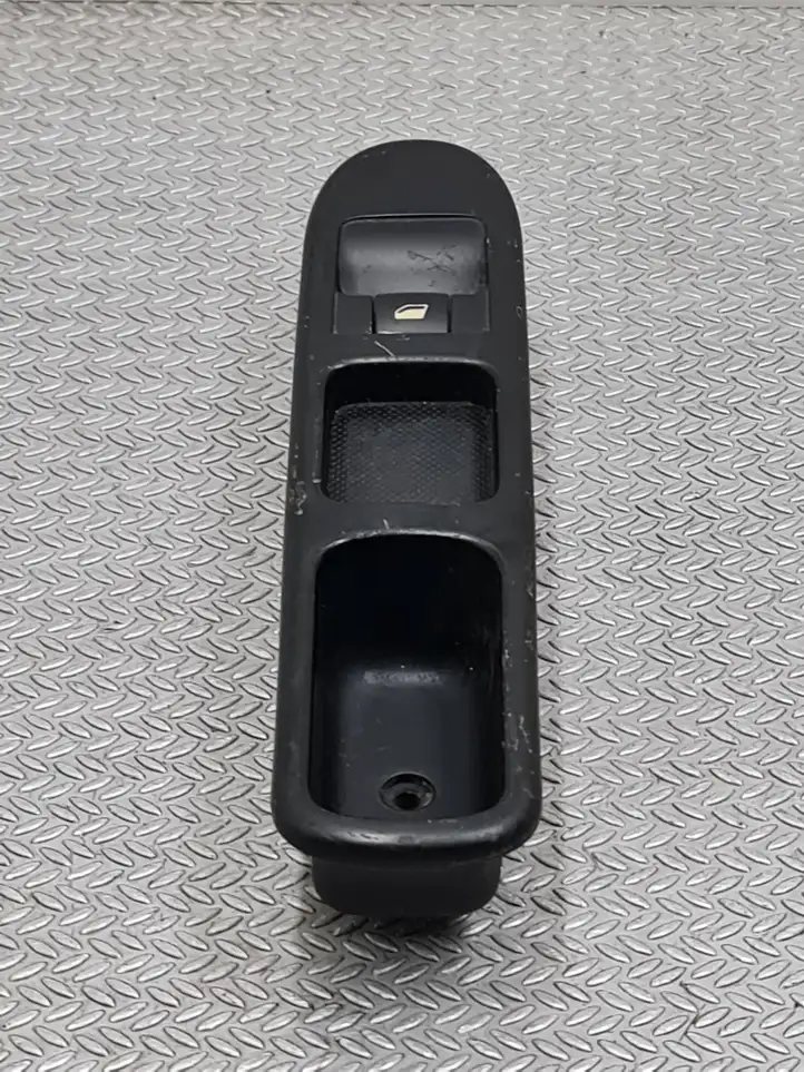 Peugeot 307 (2005 - 2008) 96351625XT Блок кнопок стеклоподъемников — фото 2