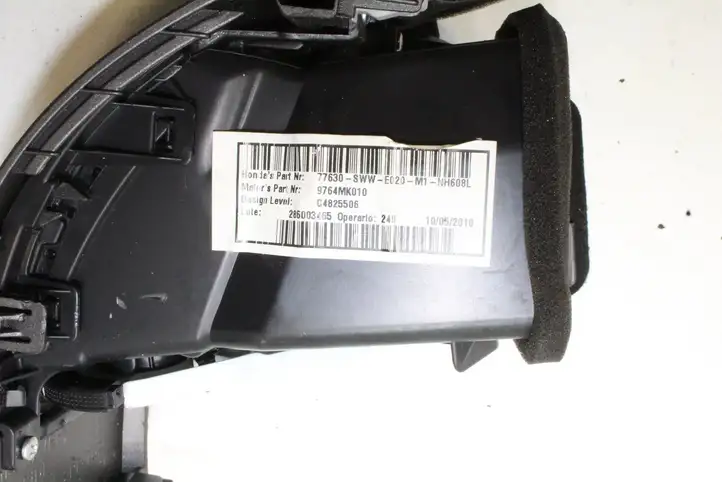 Honda CR-V (2009 - 2012) 9764MK010 Воздушная решетка панели — фото 4