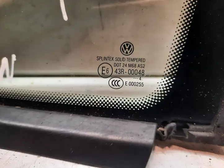Volkswagen Touran I (2003 - 2010) 43R00048 Треугольное стекло кузова — фото 2