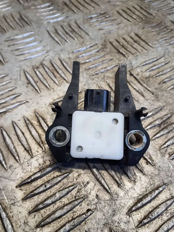 Toyota Yaris (2005 - 2009) 891730D020 Датчик удара SRS — фото 4
