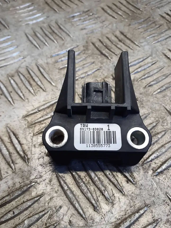 Toyota Yaris (2005 - 2009) 891730D020 Датчик удара SRS — фото 6