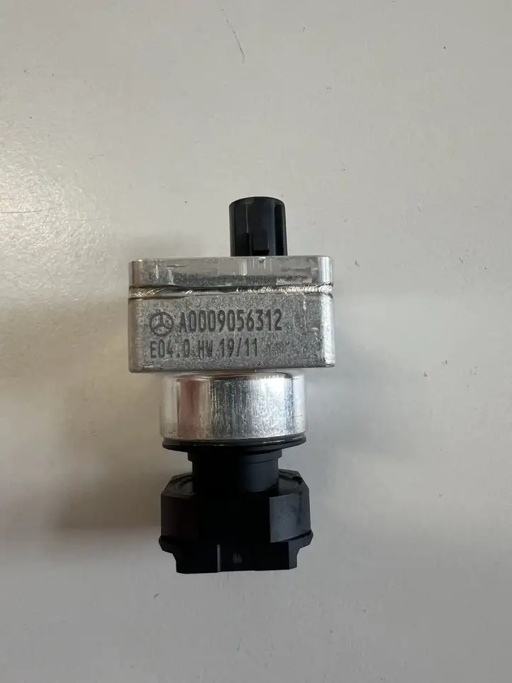 Mercedes-Benz C W206 (2021 - ) A0009056312 Датчик парковки — фото 3