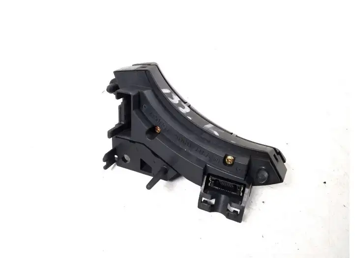 Toyota Previa (XR30, XR40) II (2000 - 2006) 84247-58010 Кнопки на рулевом колесе — фото 2
