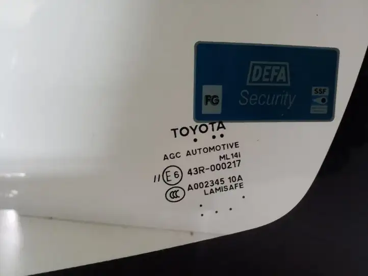 Toyota Prius Prime (2017 - ) 56103-47926 Переднее стекло — фото 3
