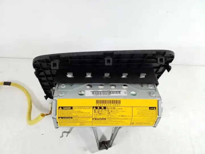 Toyota Corolla Verso E121 (2001 - 2004) 73970-13030 Подушка безопасности пассажира — фото 3