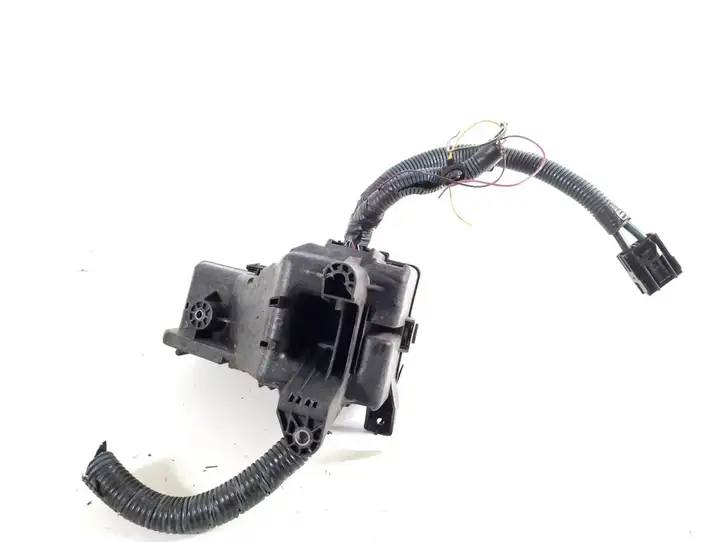 Toyota RAV 4 (XA20) (2000 - 2005) 82721-42040 Блок предохранителей — фото 4