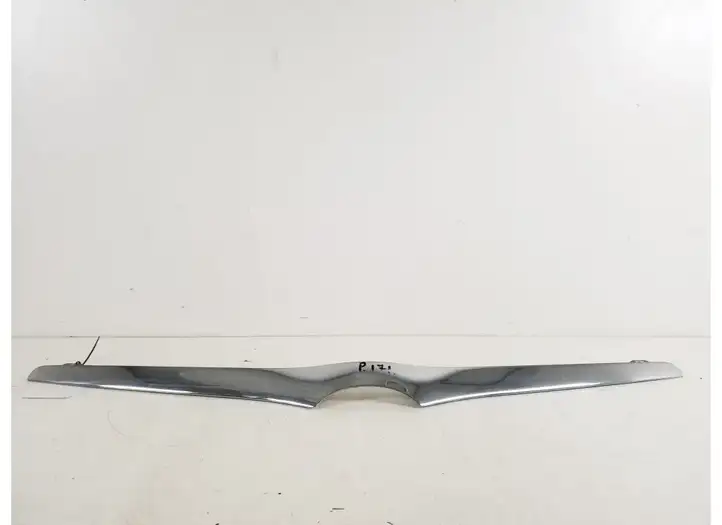 Toyota Corolla Verso E121 (2001 - 2004) 75770-13040 Прочие внешние детали — фото 1