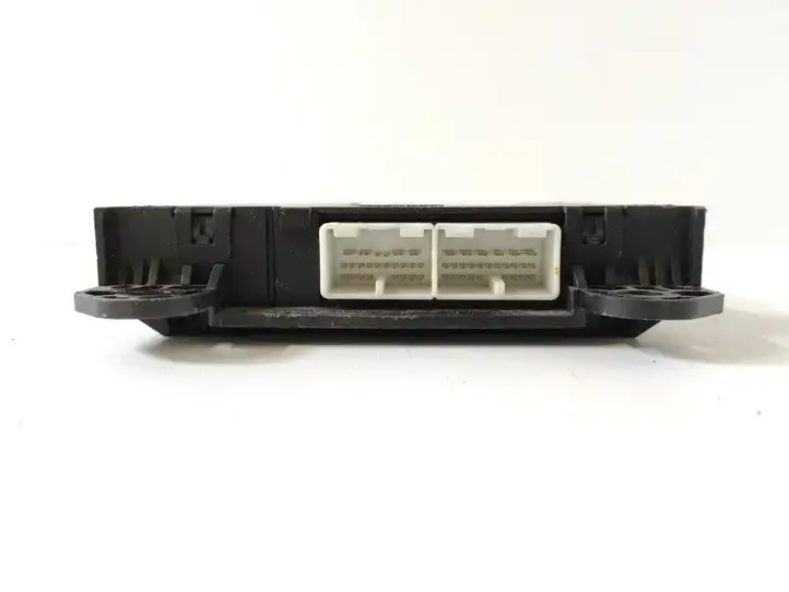 Toyota Prius (XW20) (2003 - 2009) 88650-47051 Прочие блоки управления — фото 3