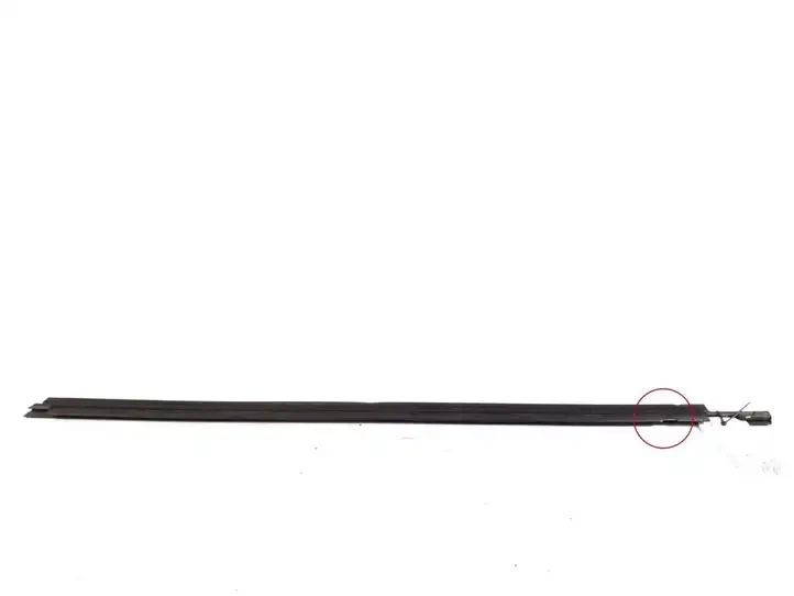 Toyota RAV 4 (XA20) (2000 - 2005) 75711-42030 Накладка стекла передней двери — фото 3