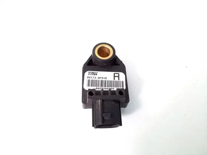 Toyota Corolla Verso AR10 (2004 - 2009) 89173-0F010 Датчик удара SRS — фото 1