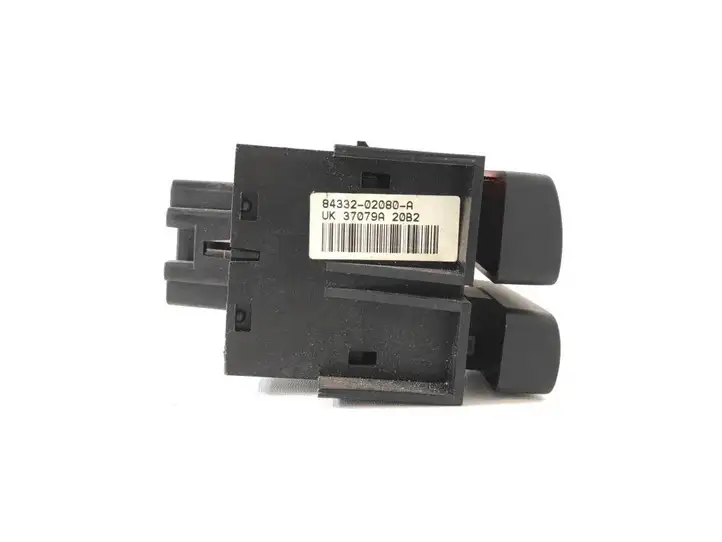 Toyota Corolla Verso AR10 (2004 - 2009) 84332-02080 Включатель аварийных фонарей — фото 4