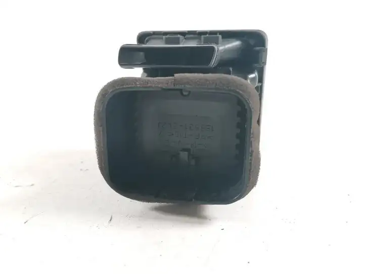 Toyota Corolla Verso E121 (2001 - 2004) 55660-13040 Боковой воздушный дефлектор — фото 3