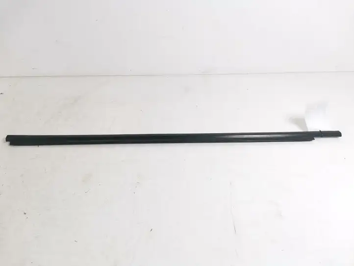 Toyota Corolla Verso E121 (2001 - 2004) 75710-13040 Накладка стекла передней двери — фото 1
