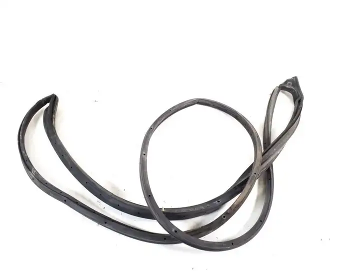 Toyota Hilux (AN10, AN20, AN30) (2004 - 2008) 67862-0K011 Уплотнитель передней двери (кузов) — фото 2