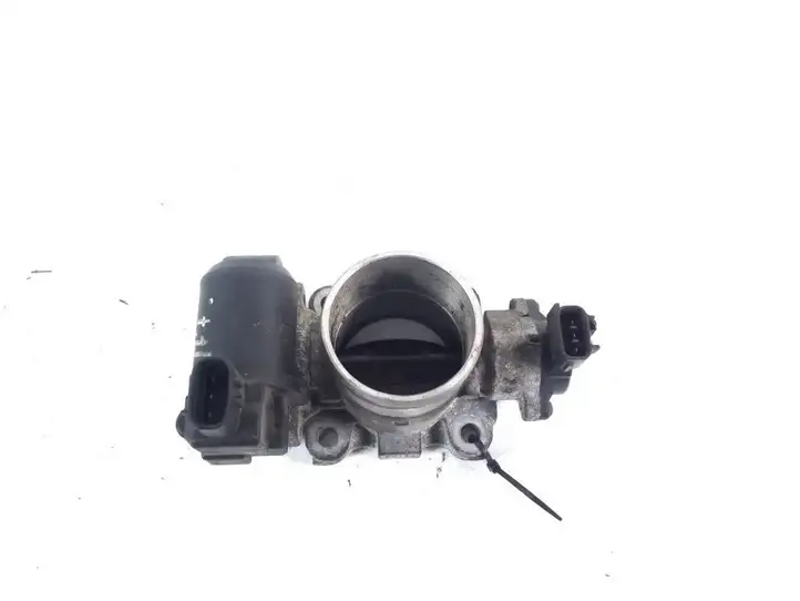 Toyota Corolla Verso AR10 (2004 - 2009) 26100-0R010 Дроссельная заслонка — фото 1