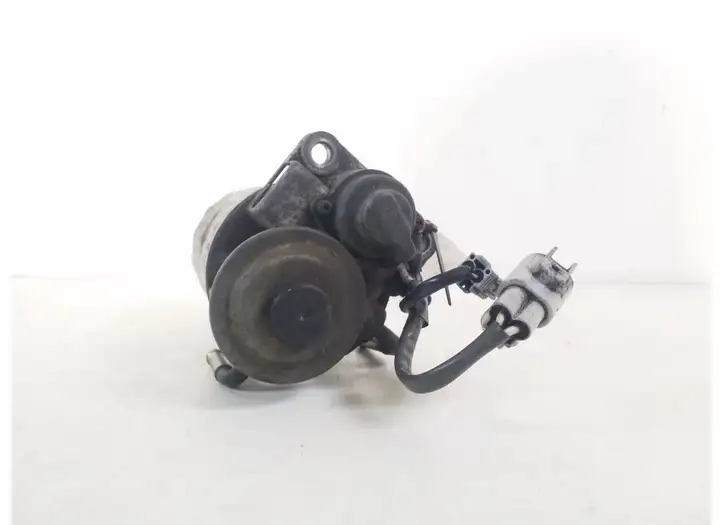 Toyota Corolla Verso AR10 (2004 - 2009) 23390-30180 Корпус топливного фильтра — фото 2