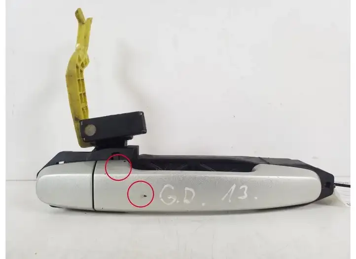 Toyota Corolla Verso AR10 (2004 - 2009) Наружная ручка задней двери — фото 1