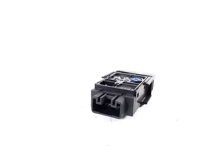 Toyota Corolla Verso AR10 (2004 - 2009) 84790-0F020 Кнопка обогрева стекла — фото 2