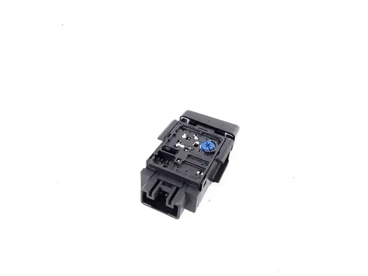Toyota Corolla Verso AR10 (2004 - 2009) 84790-0F020 Кнопка обогрева стекла — фото 4