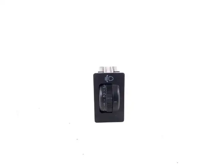 Toyota Corolla Verso AR10 (2004 - 2009) 84152-02021 Включатель фонарей — фото 1