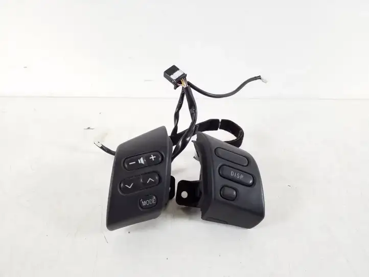 Toyota Corolla Verso AR10 (2004 - 2009) 84250-64020 Кнопки на рулевом колесе — фото 1