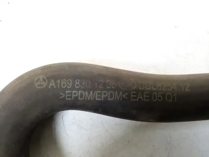 Mercedes-Benz A W169 (2004 - 2012) A1698301296 Трубка подачи воздуха — фото 2