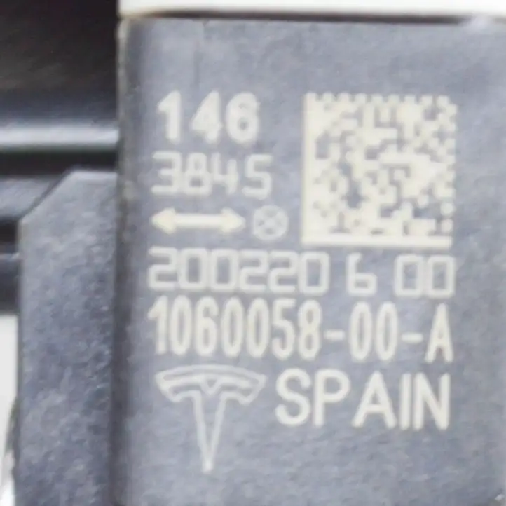Tesla Model X (2015 - 2021) 106005800A Датчик удара SRS — фото 6