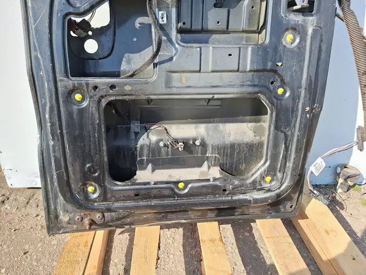 Renault Trafic II (X83) (2002 - 2014) Задняя дверь — фото 4