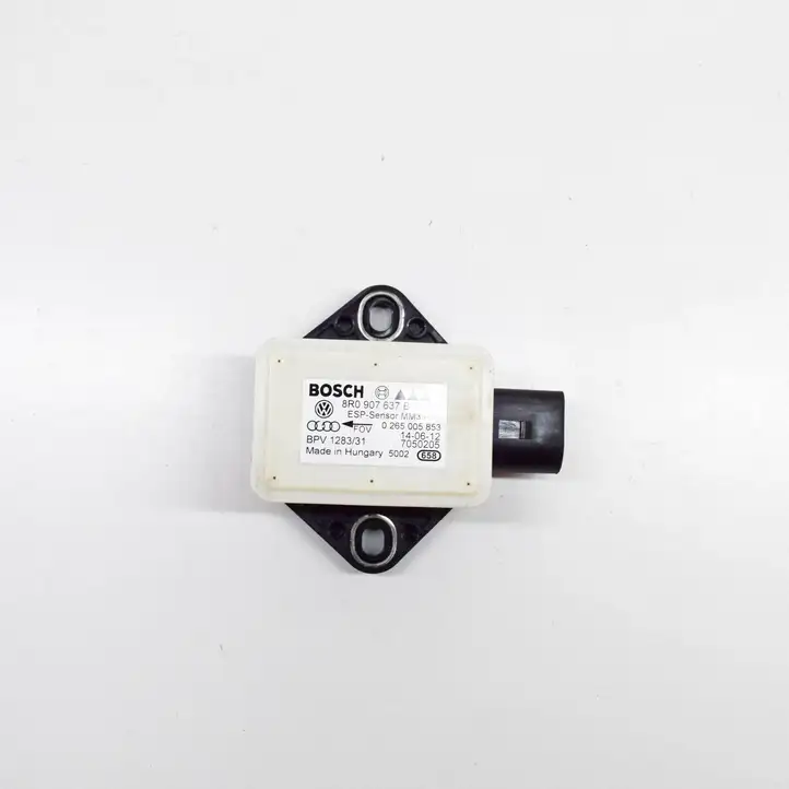 Audi A4 S4 B8 8K (2011 - 2015) 8R0907637B Датчик ускорения — фото 1