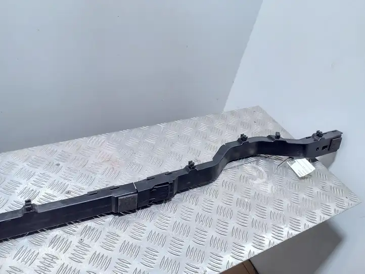 Volvo XC40 (2017 - ) 32231997 Прочие детали днища — фото 3